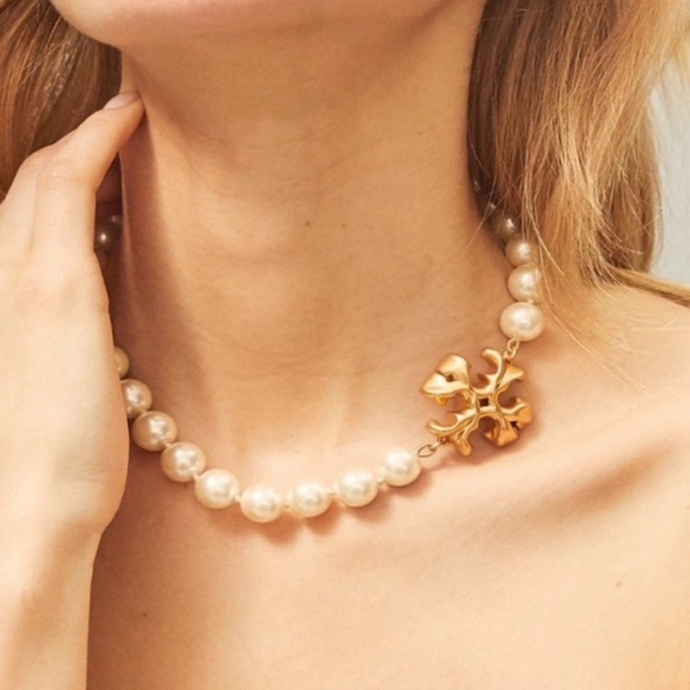Tory Burch Elegant Gold and Cream Pearl Necklace